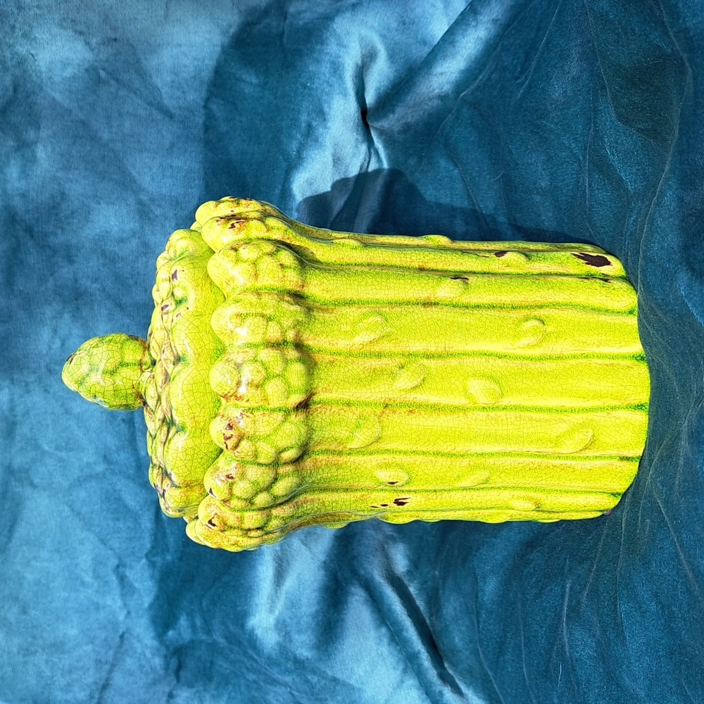 Vintage jar with lid